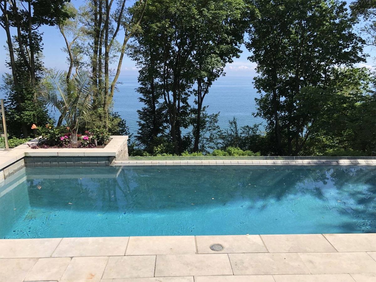 Hamilton Custom Swimming Pool