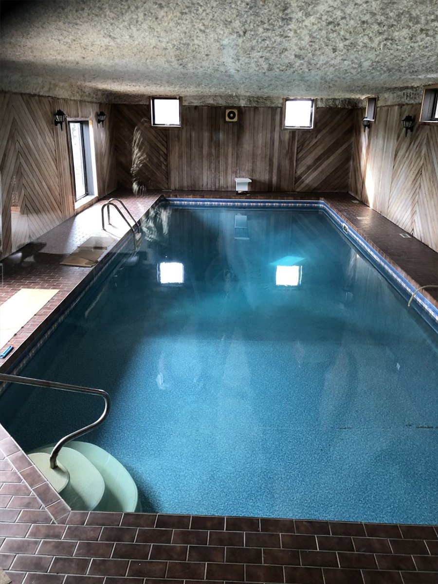 Indoor Vinyl Swimming Pool in Kitchener